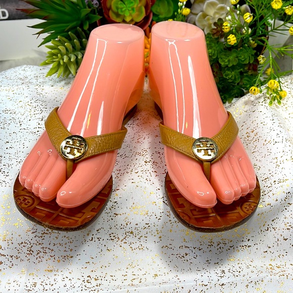 Tory Burch shoes Flip flops sandals Thora flats tan gold - Picture 2 of 14
